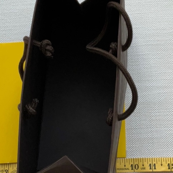 Gucci  LOGO brown small gift bag and Yellow and Black Envelope Set - Picture 12 of 13